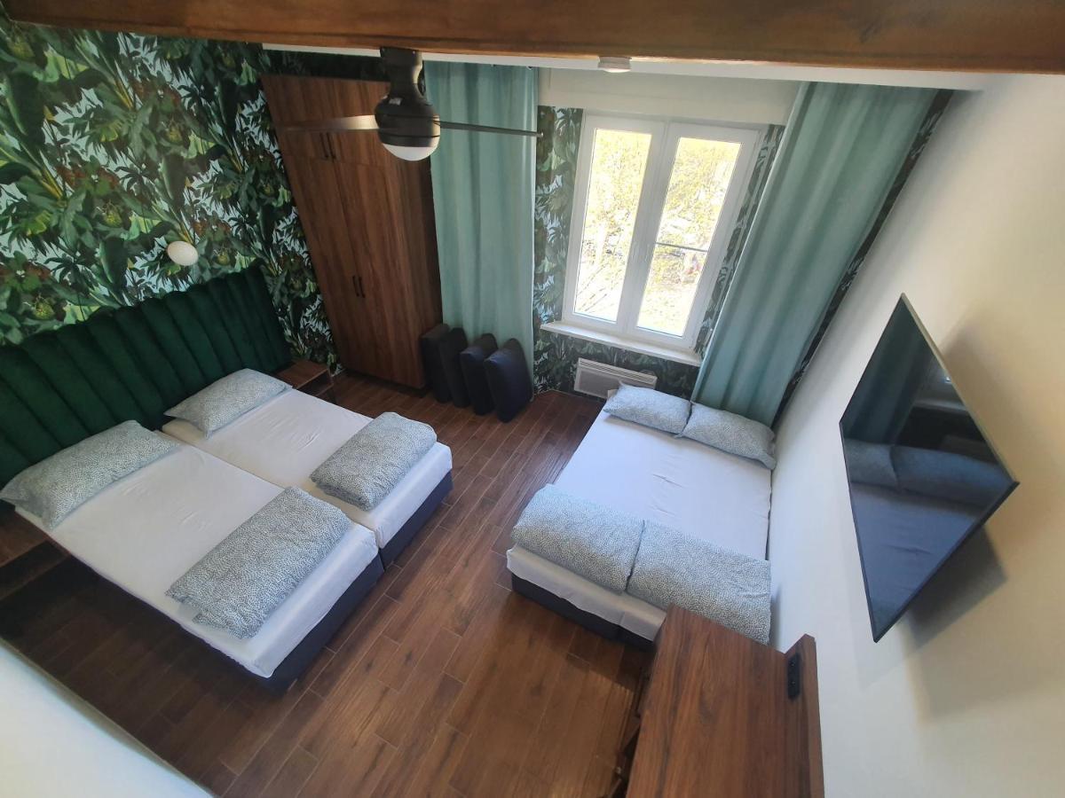 Luxurio Rooms With Baths Ліворно Екстер'єр фото