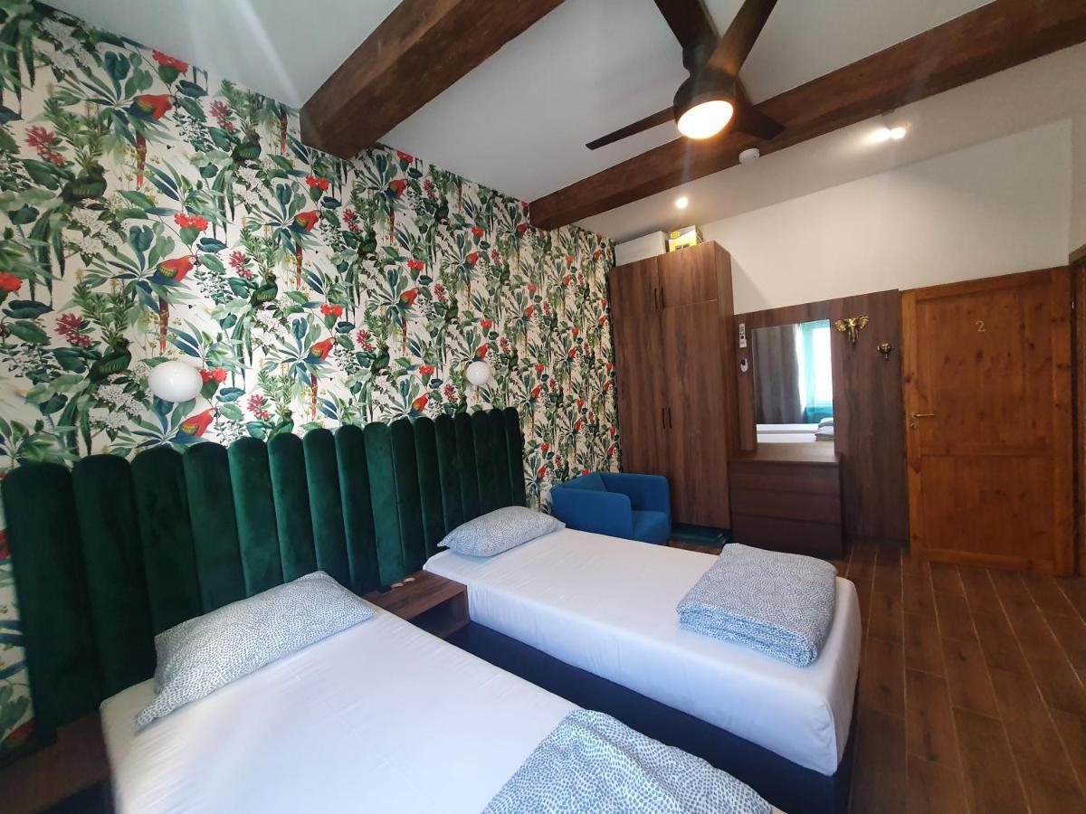 Luxurio Rooms With Baths Ліворно Екстер'єр фото